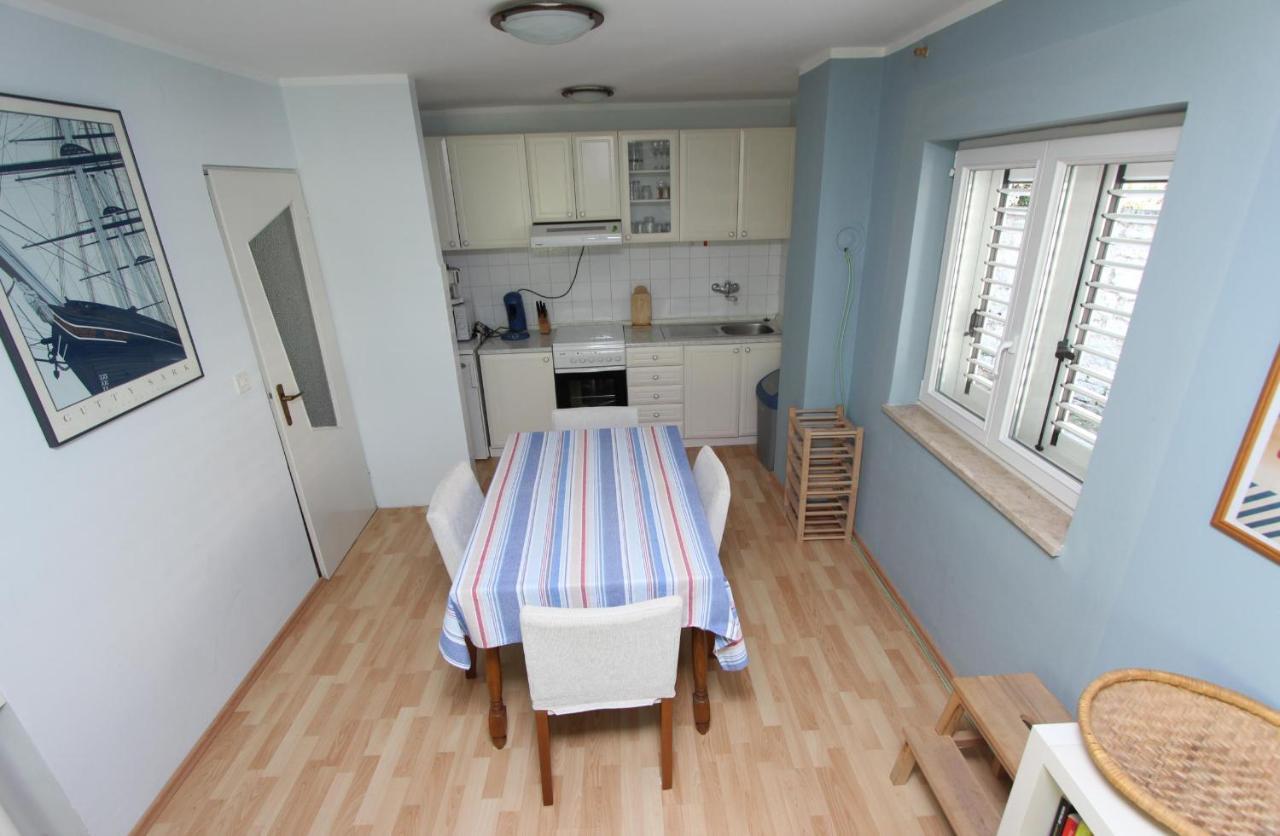 Apartment Maestral Ровинь Экстерьер фото