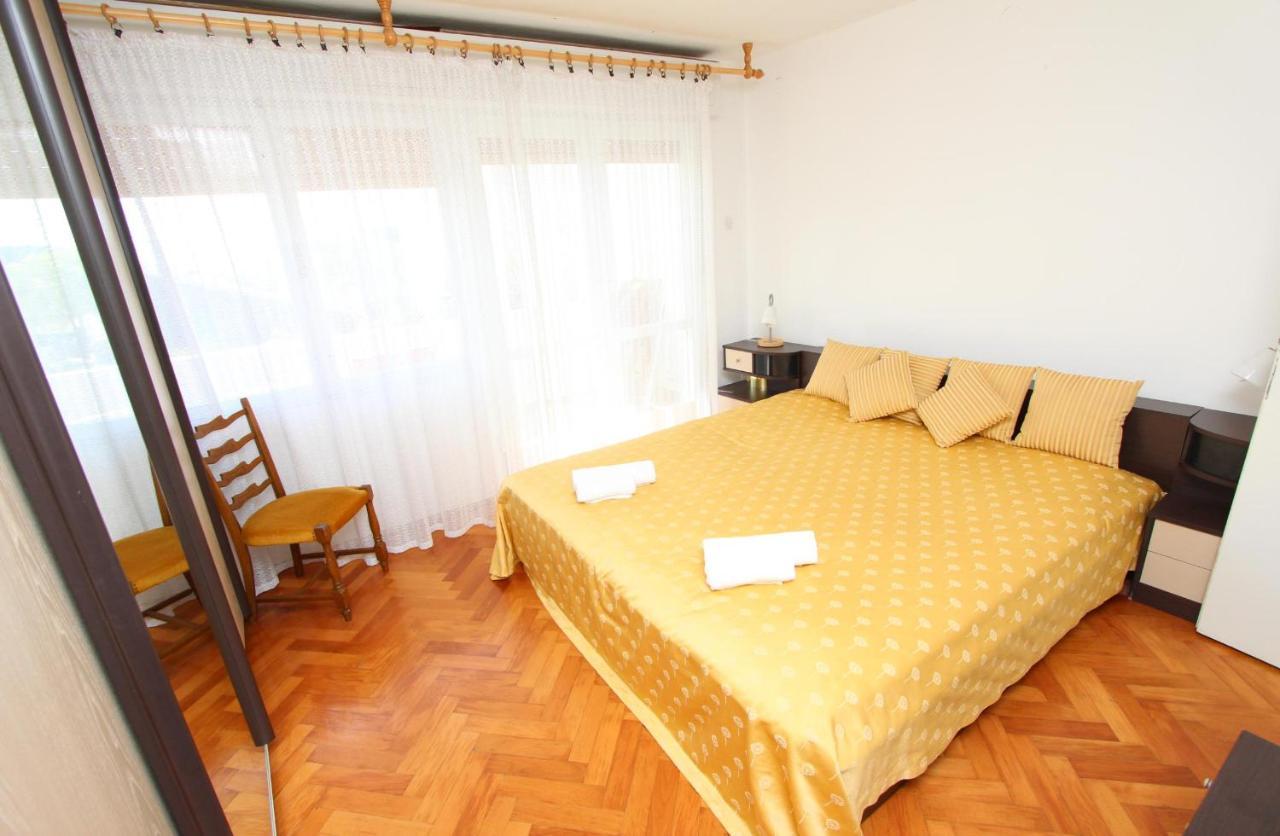 Apartment Maestral Ровинь Экстерьер фото
