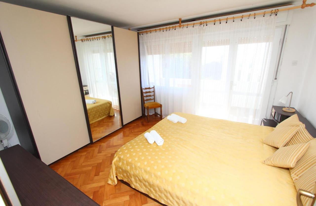 Apartment Maestral Ровинь Экстерьер фото