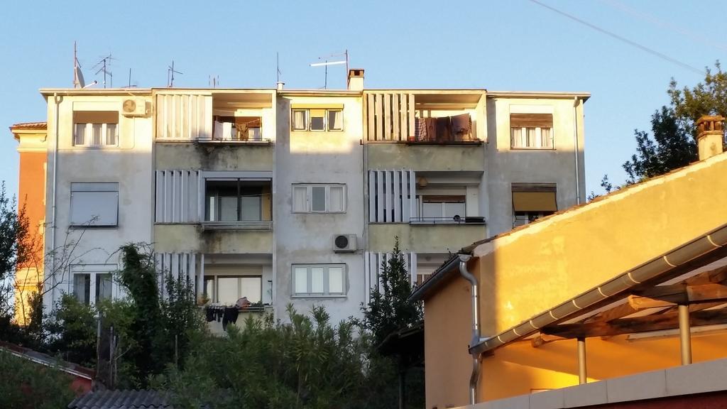 Apartment Maestral Ровинь Экстерьер фото